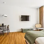 아파트 Limehome Kortumstr